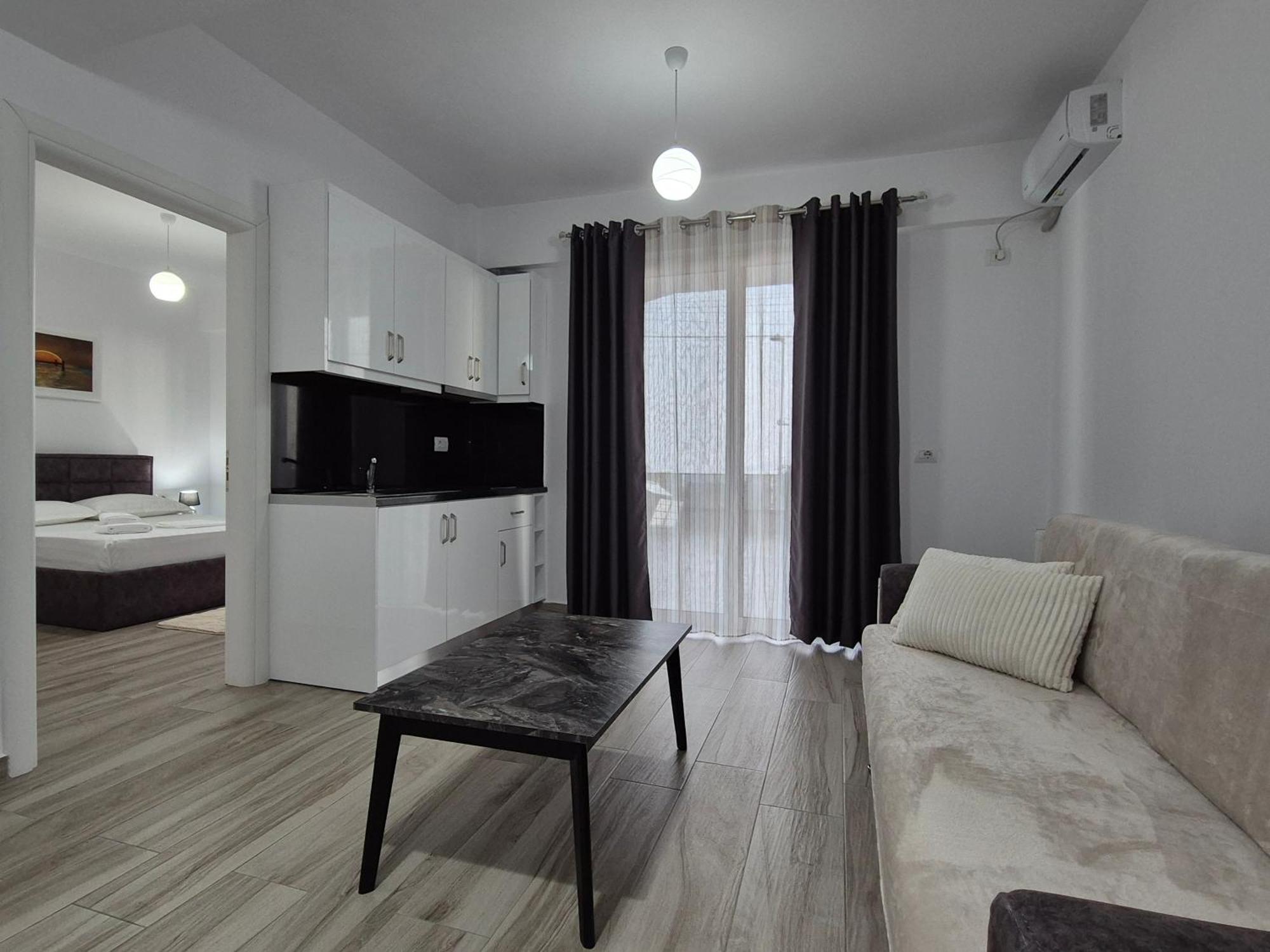 Flore Rooms Саранда Экстерьер фото