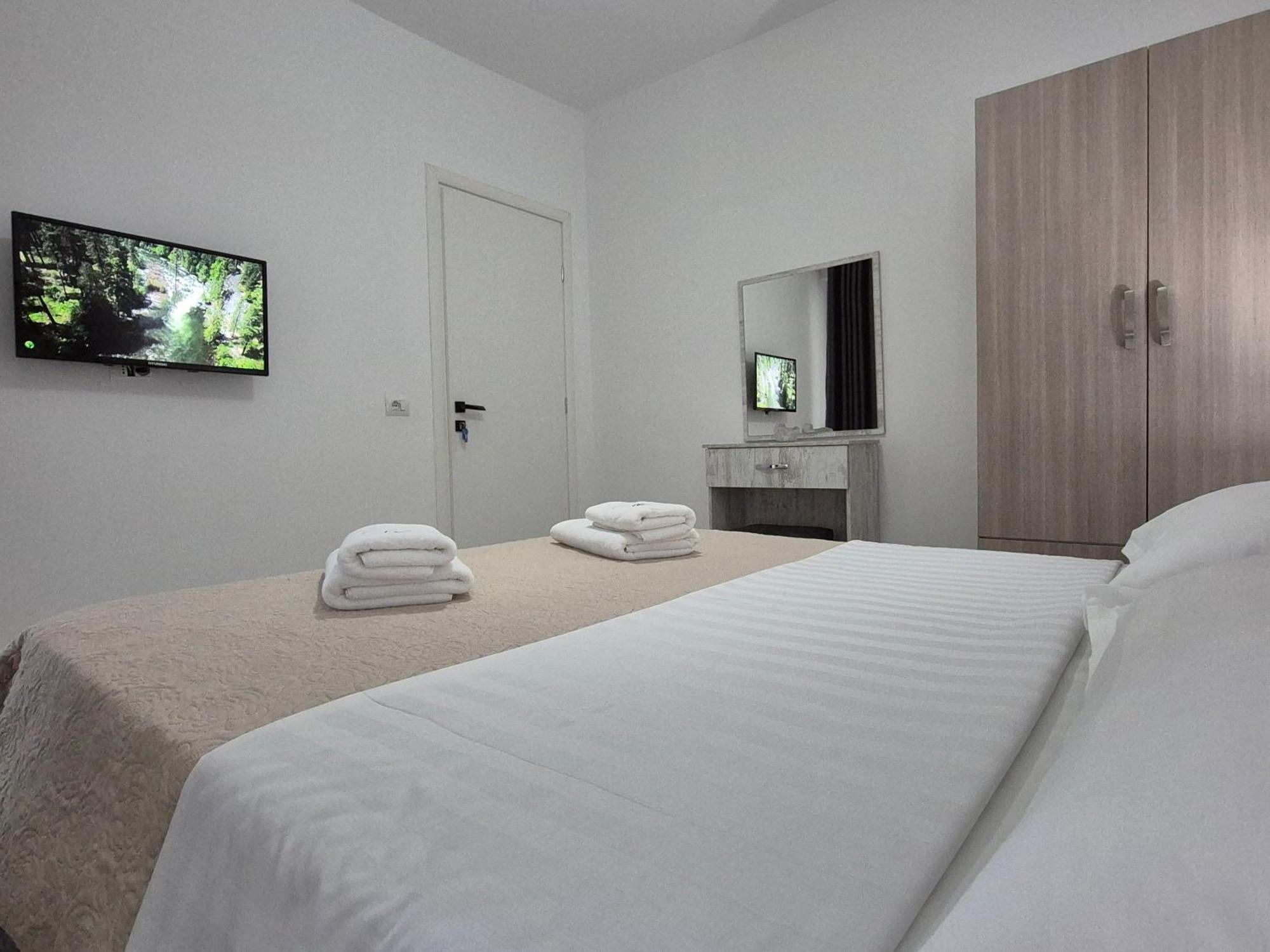 Flore Rooms Саранда Экстерьер фото