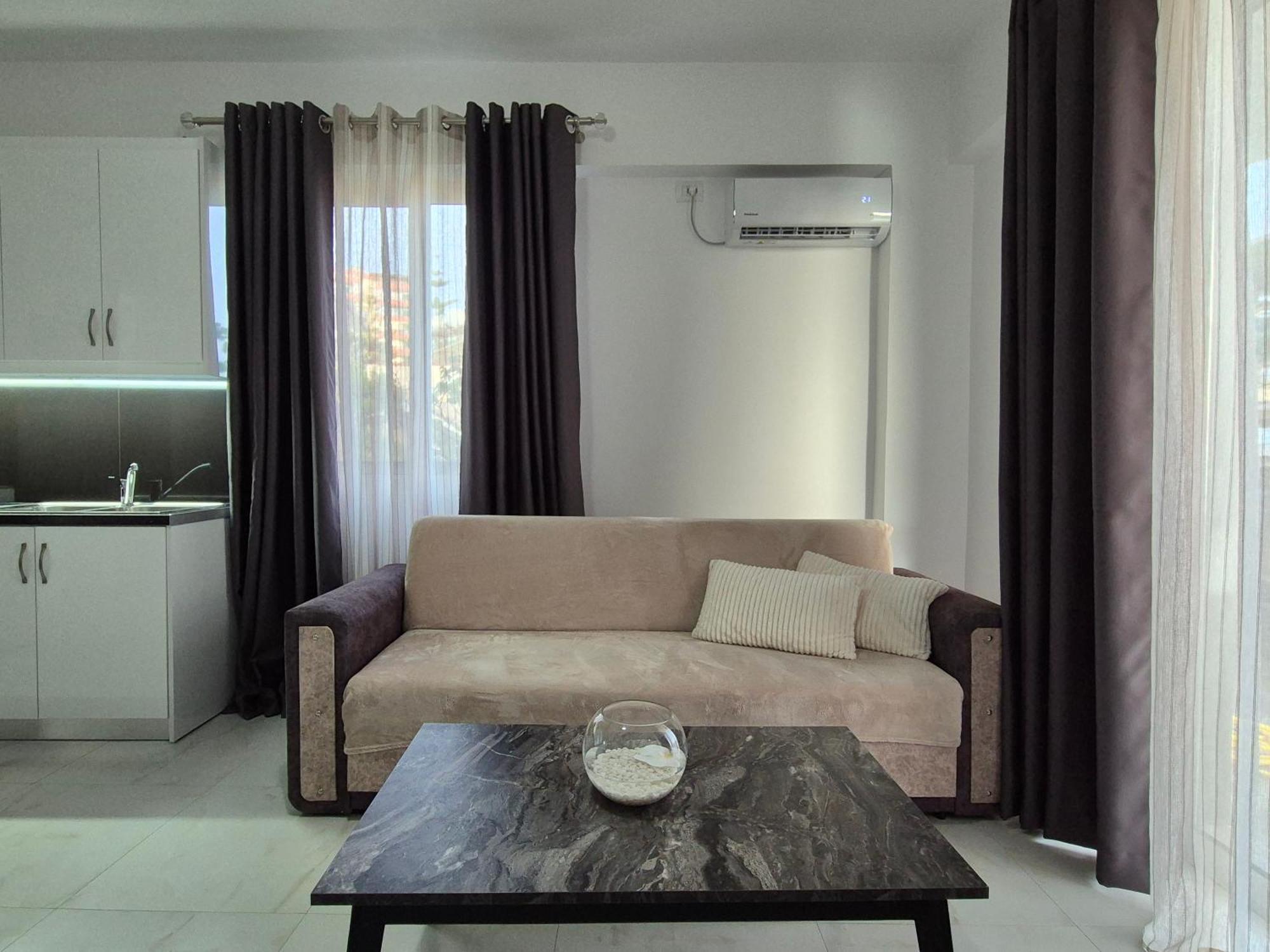 Flore Rooms Саранда Экстерьер фото